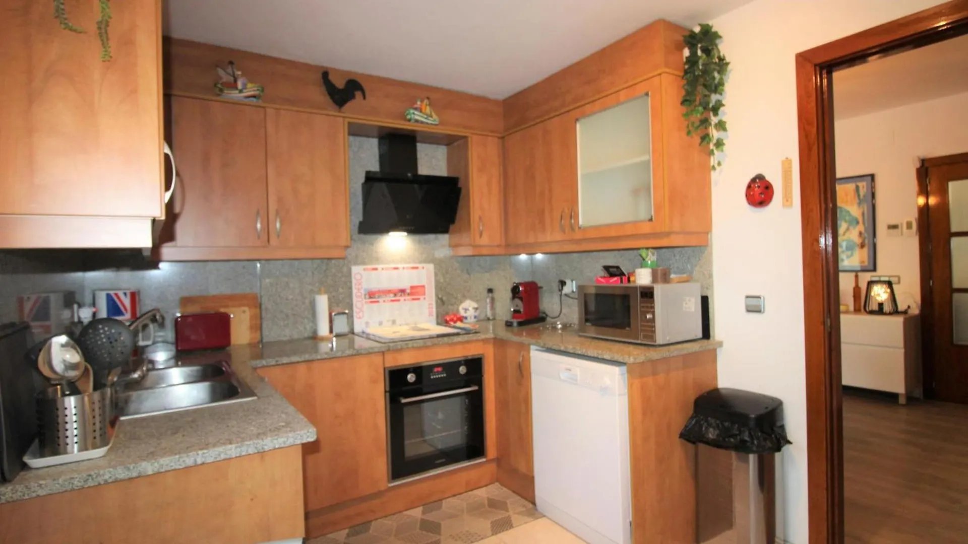 Apartamento Con Terraza Y Parking A 400M De La Playa Del Port En Llanca - Es-228-156 Spain
