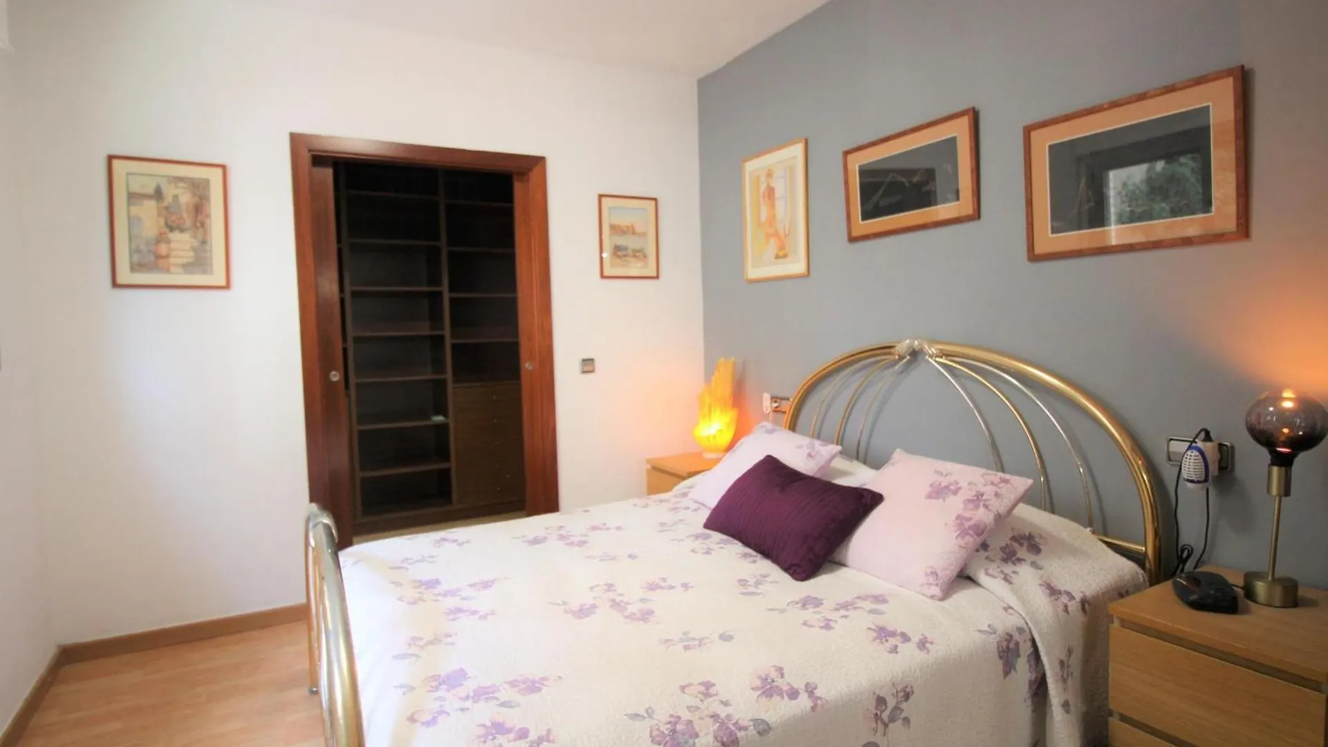 Apartamento Con Terraza Y Parking A 400M De La Playa Del Port En Llanca - Es-228-156 Apartment
