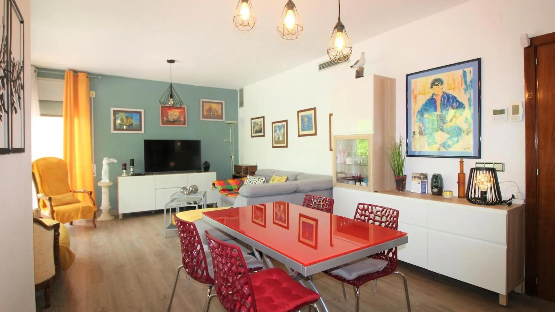 Apartamento Con Terraza Y Parking A 400M De La Playa Del Port En Llanca - Es-228-156