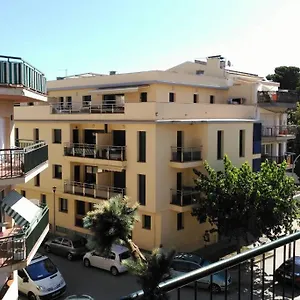 En El Puerto De Llança! Apartamento